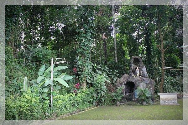 Awal pembangunan Gua Maria Sendangrejo pada 1976